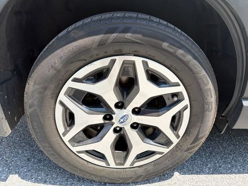 Used 2019 Subaru Forester Premium w/ All-Weather Package AWD/4WD image 12