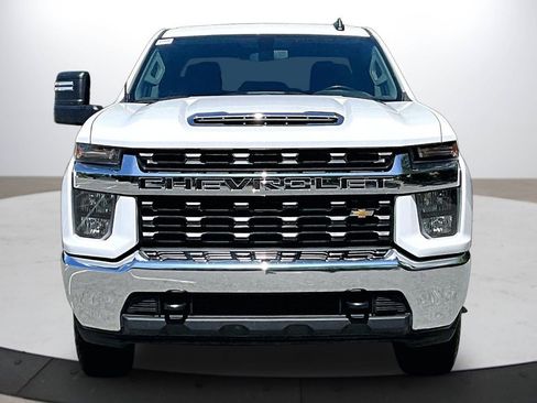 Used 2023 Chevrolet Silverado 2500 LT AWD/4WD image 3
