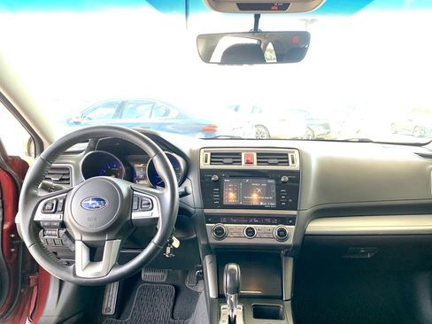 Used 2017 Subaru Outback 2.5i Premium image 15