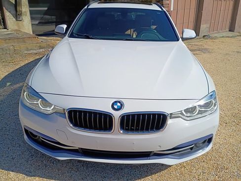 Used 2017 BMW 330i xDrive Wagon image 4