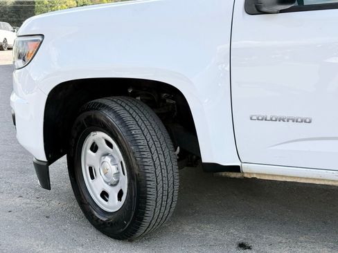 Used 2018 Chevrolet Colorado W/T w/ WT Convenience Package RWD image 5
