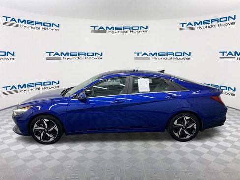 Used 2023 Hyundai Elantra Limited FWD image 2