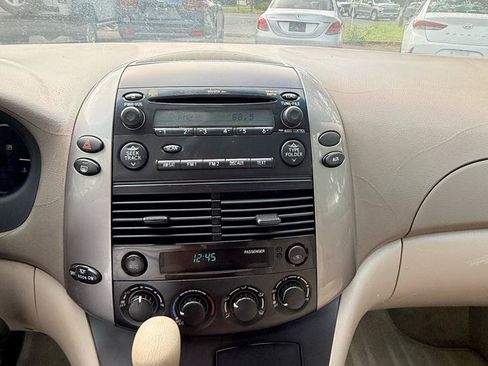 Used 2008 Toyota Sienna LE FWD image 25