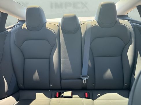 Used 2025 Tesla Model 3 RWD image 12