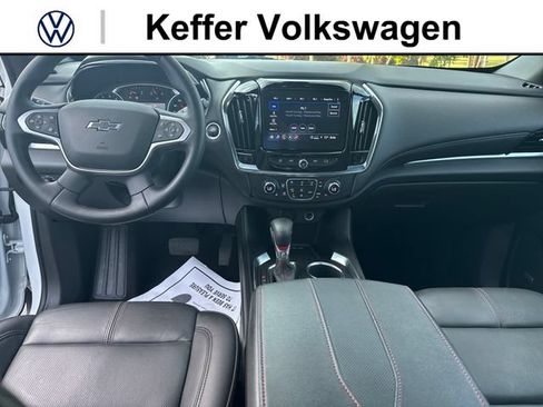 Used 2023 Chevrolet Traverse RS AWD/4WD image 22