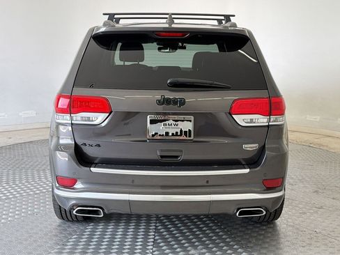 Used 2017 Jeep Grand Cherokee Summit w/ Platinum Series Group AWD/4WD image 10