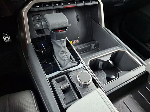 New 2026 Toyota Tundra Limited AWD/4WD image 8