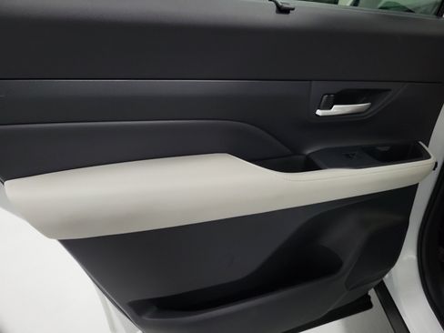 Certified 2024 Toyota Grand Highlander AWD Hybrid image 10