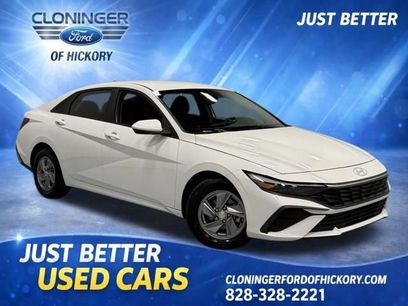 Used 2024 Hyundai Elantra SE