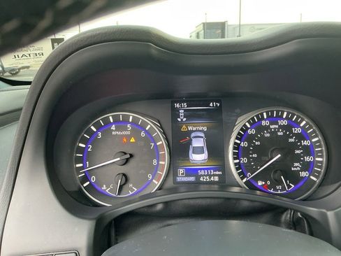 Used 2019 INFINITI Q60 3.0t Luxe w/ Essential Package image 13