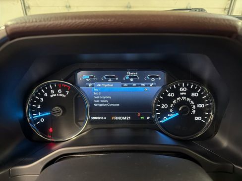 Used 2016 Ford F150 Platinum w/ Equipment Group 701A Luxury AWD/4WD image 24