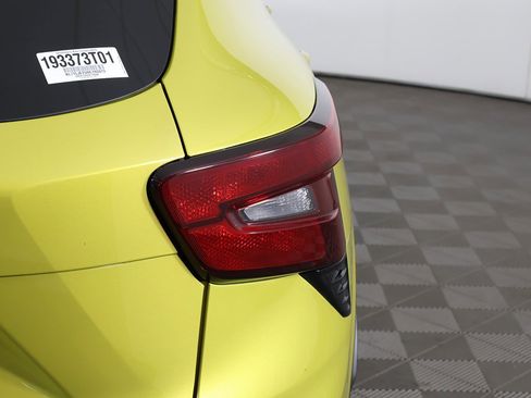 Used 2024 Chevrolet Trax RS image 15