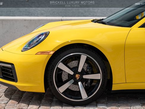 Used 2023 Porsche 911 Targa 4S w/ Premium Package image 50