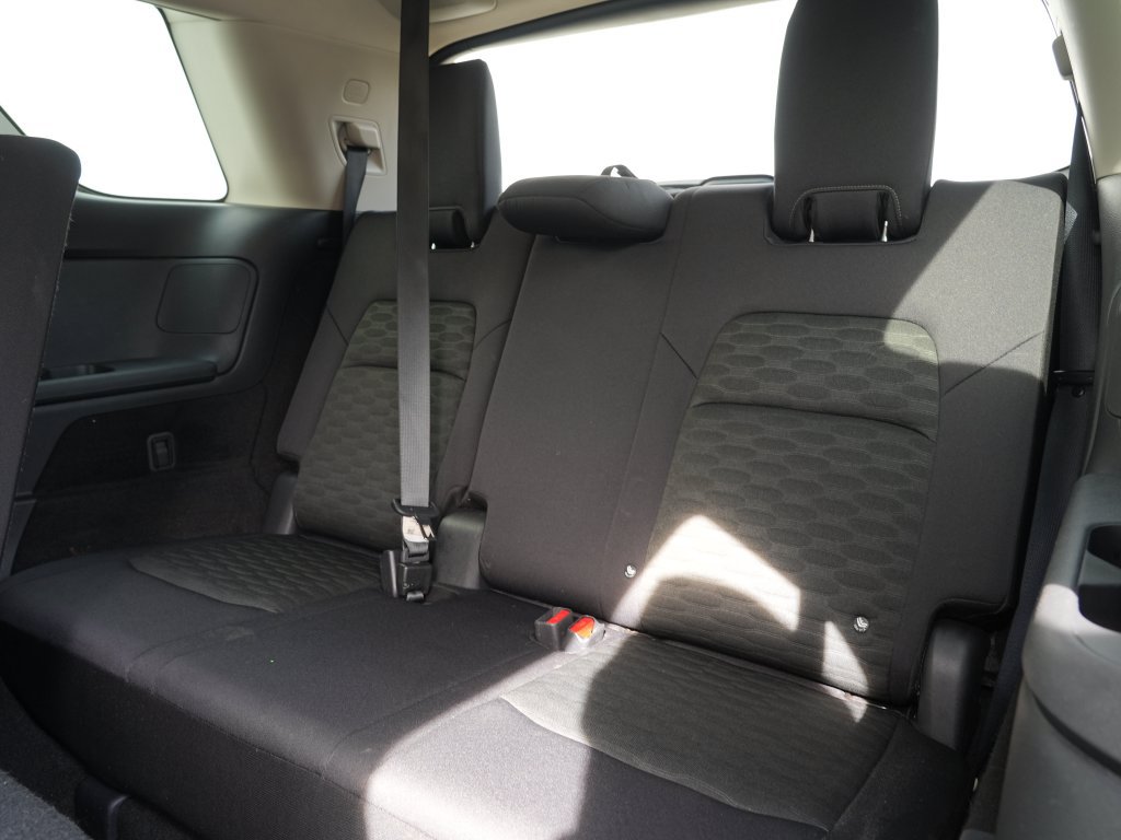 Used 2023 Nissan Pathfinder SV AWD/4WD image 28