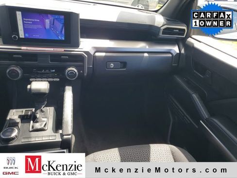 Used 2025 Toyota 4Runner SR5 RWD image 26