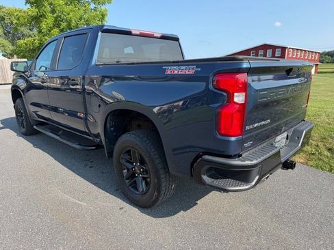 Used 2019 Chevrolet Silverado 1500 Custom Trail Boss w/ Custom Convenience Package AWD/4WD image 3