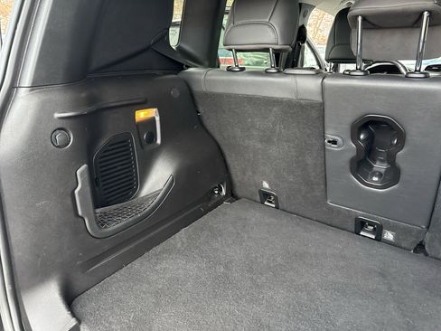 Used 2019 Jeep Renegade Trailhawk image 19