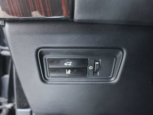 Used 2015 Land Rover Range Rover HSE AWD/4WD image 16