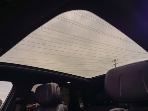 Certified 2025 Cadillac Lyriq Luxury image 17