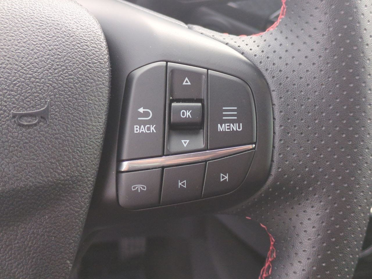 Used 2025 Ford Escape ST-Line Select AWD/4WD image 20