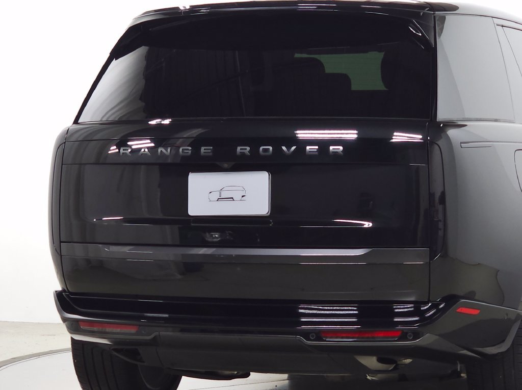 Used 2026 Land Rover Range Rover SE AWD/4WD image 7