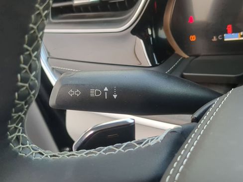 Certified 2023 Jeep Grand Cherokee Overland w/ Luxury Tech Group IV AWD/4WD image 26