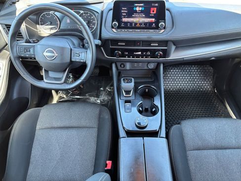 Certified 2025 Nissan Rogue SV image 12