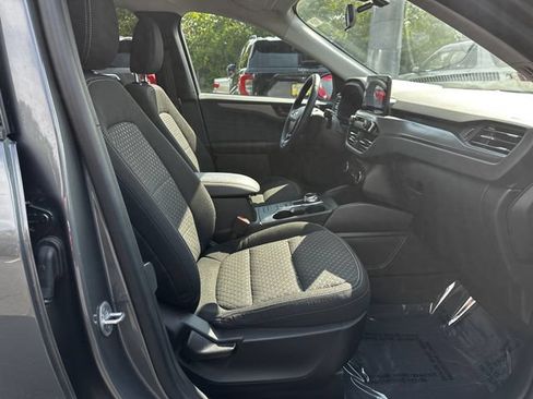 Certified 2023 Ford Escape Active AWD/4WD image 33