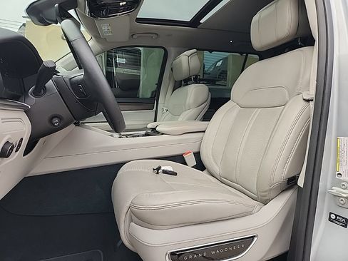Used 2024 Jeep Grand Wagoneer Series I AWD/4WD image 2