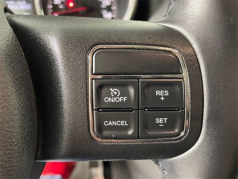 Used 2012 Jeep Grand Cherokee Laredo image 10