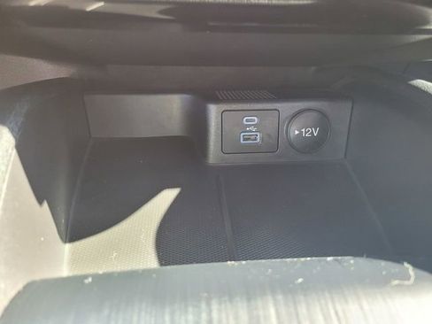 Certified 2022 Ford Escape SE image 24