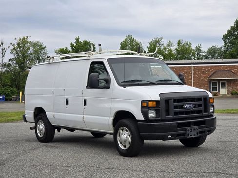 Used 2014 Ford E-350 and Econoline 350 Super Duty image 4