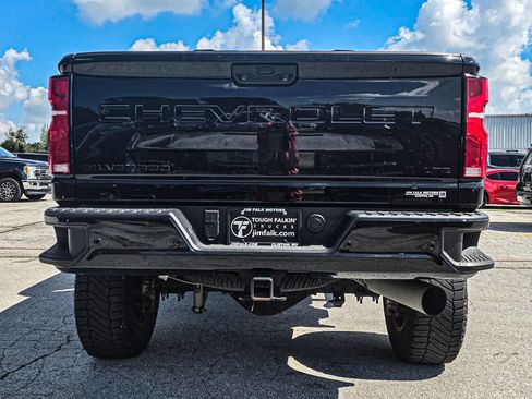 Used 2024 Chevrolet Silverado 2500 LTZ w/ LTZ Plus Package AWD/4WD image 5