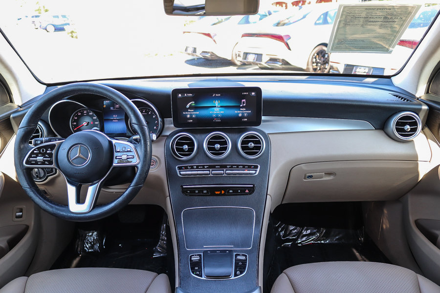 Used 2020 Mercedes-Benz GLC 300 image 14