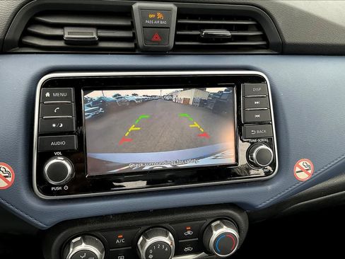 Used 2023 Nissan Versa SV FWD image 26