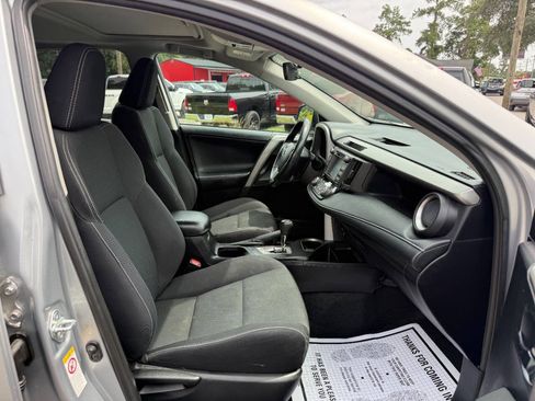 Used 2017 Toyota RAV4 XLE w/ Plus Extra Value Package AWD/4WD image 16