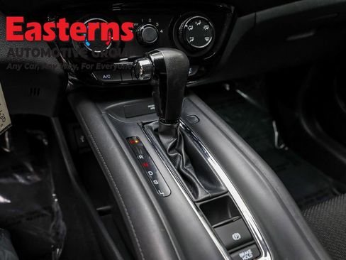 Used 2018 Honda HR-V LX image 13