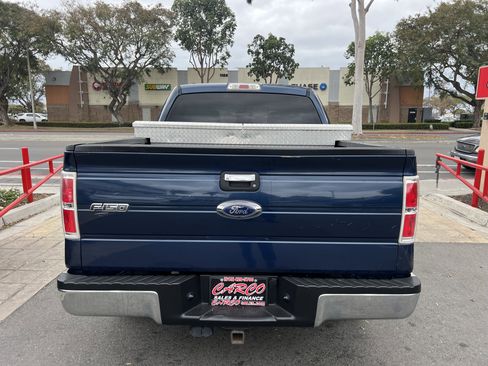 Used 2014 Ford F150 XLT w/ XLT Chrome Package image 9