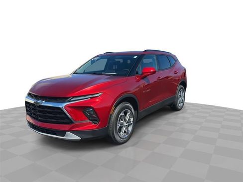 Certified 2024 Chevrolet Blazer LT w/ Convenience Package FWD image 4