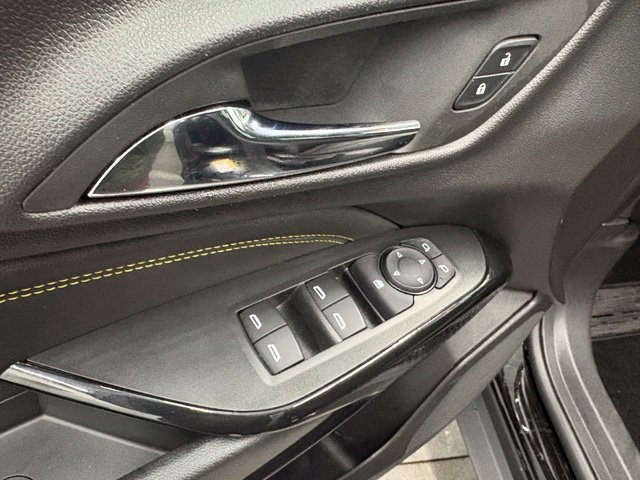 Used 2025 Chevrolet Trax LT w/ Driver Confidence Package FWD image 13