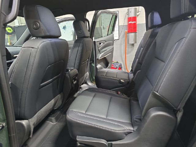 New 2027 Chevrolet Traverse LT w/ Driver Confidence Package AWD/4WD image 17