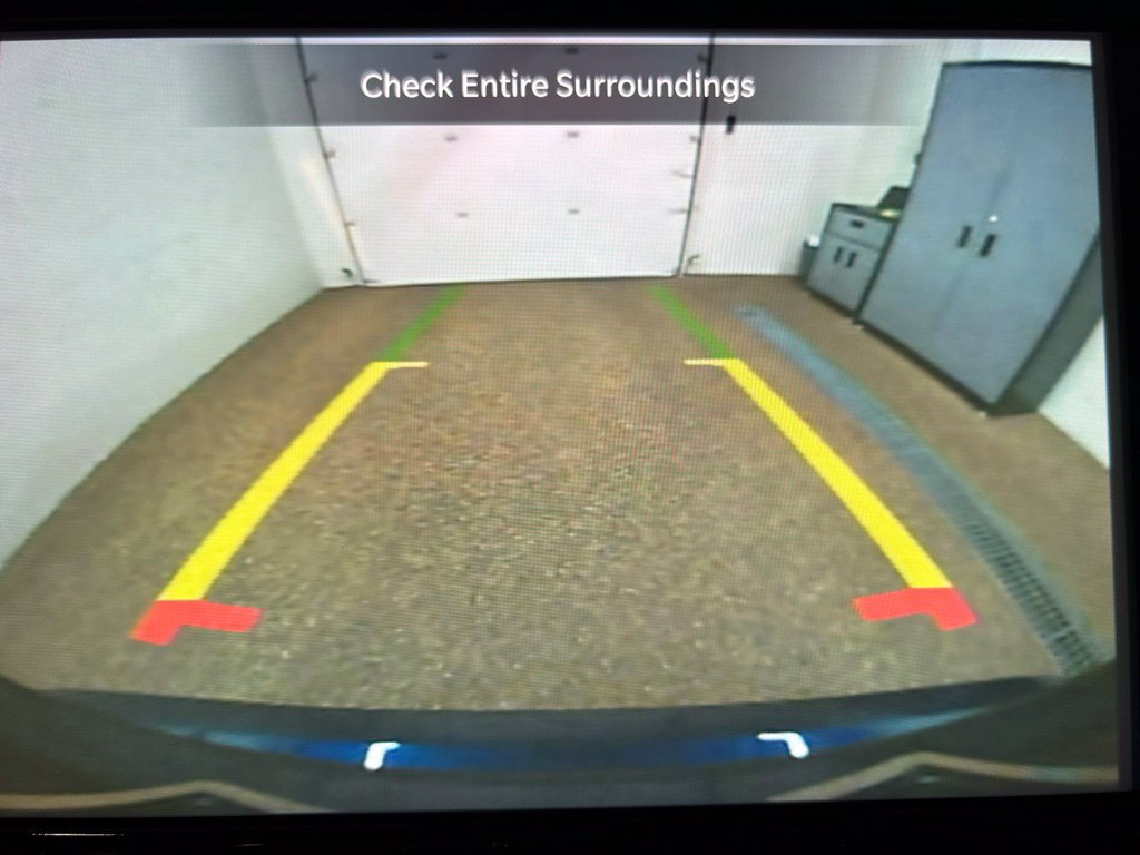Used 2025 Chrysler Pacifica Limited w/ Trailer Tow Group FWD image 23