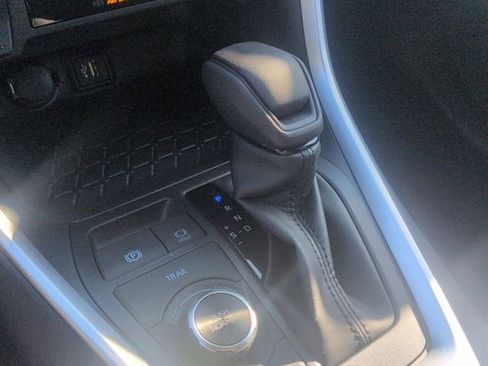 Certified 2025 Toyota RAV4 LE image 22