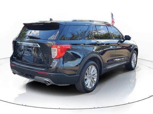 Used 2022 Ford Explorer Limited w/ Equipment Group 301A image 4