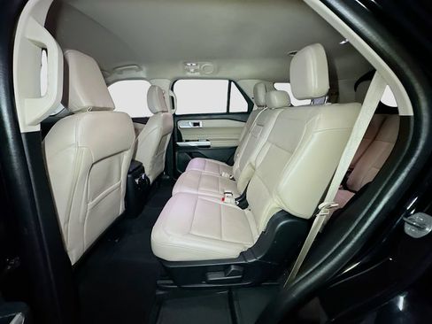Certified 2023 Ford Explorer Limited AWD/4WD image 28