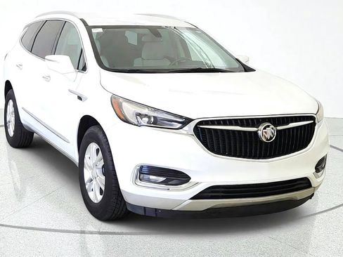 Used 2021 Buick Enclave Essence FWD image 2