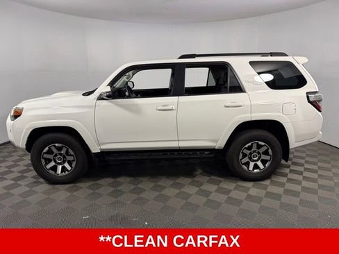 Used 2024 Toyota 4Runner TRD Off-Road Premium image 5