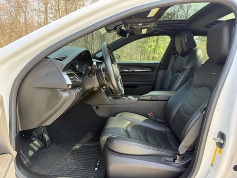 Used 2019 Cadillac CT6 V image 28