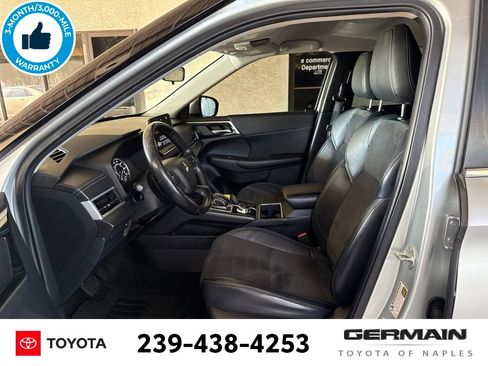 Used 2022 Mitsubishi Outlander SE FWD image 16