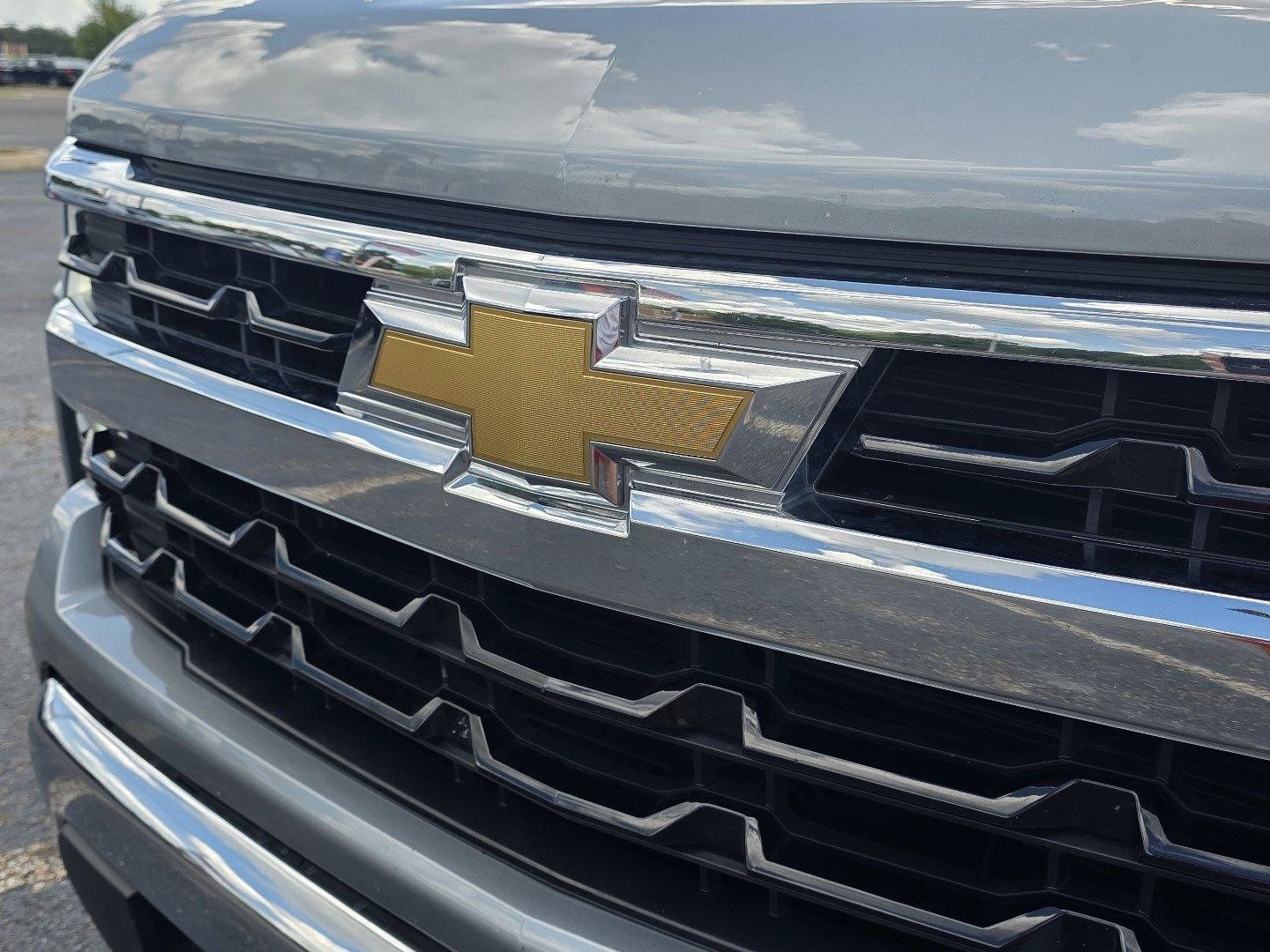 Used 2025 Chevrolet Silverado 1500 LT RWD image 33